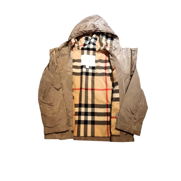 Burberry children's jacket size 6y - Picture 1 of 4